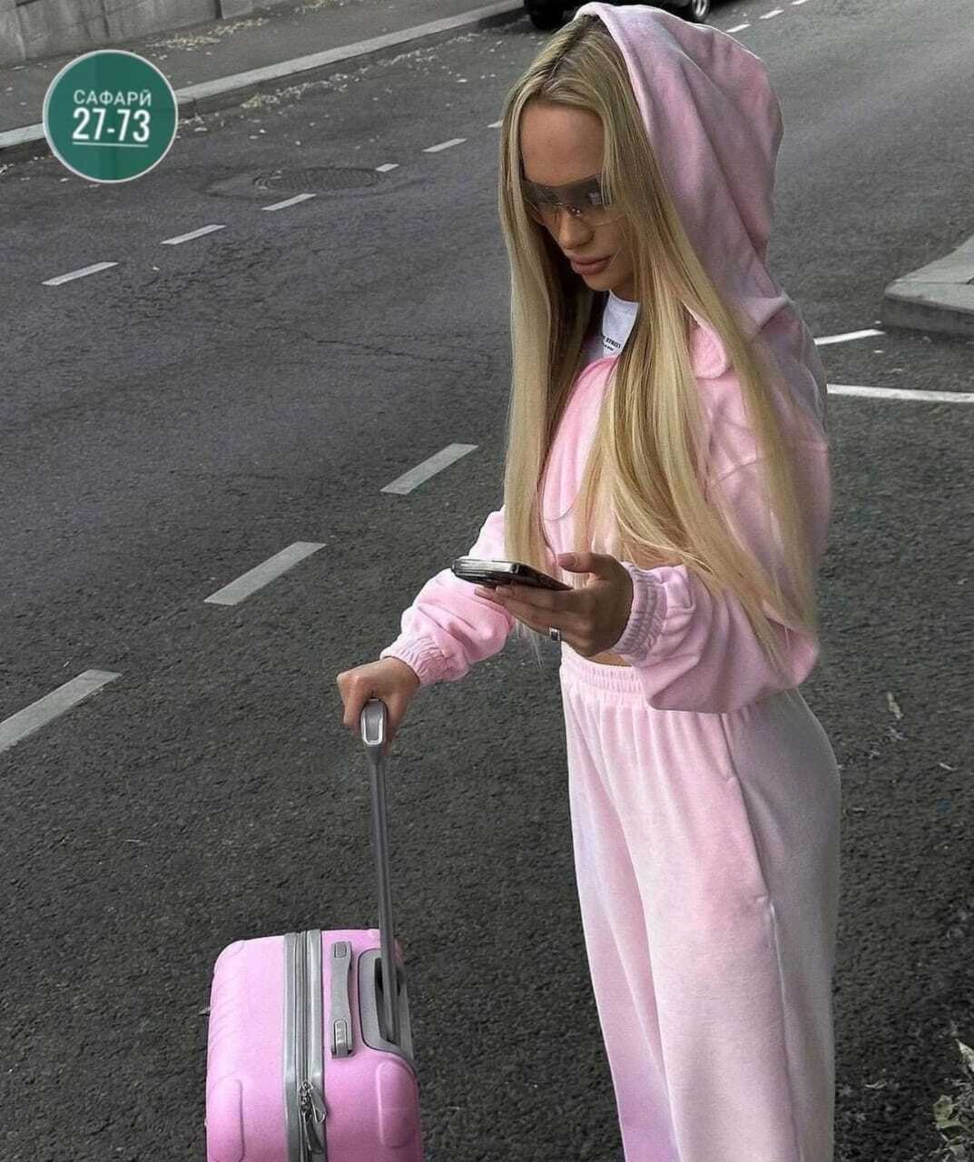 костюмы спортивные женские,велюровые костюмы женские,костюмы для девушек,костюм спортивный женский велюр,розовый плюшевый костюм женский