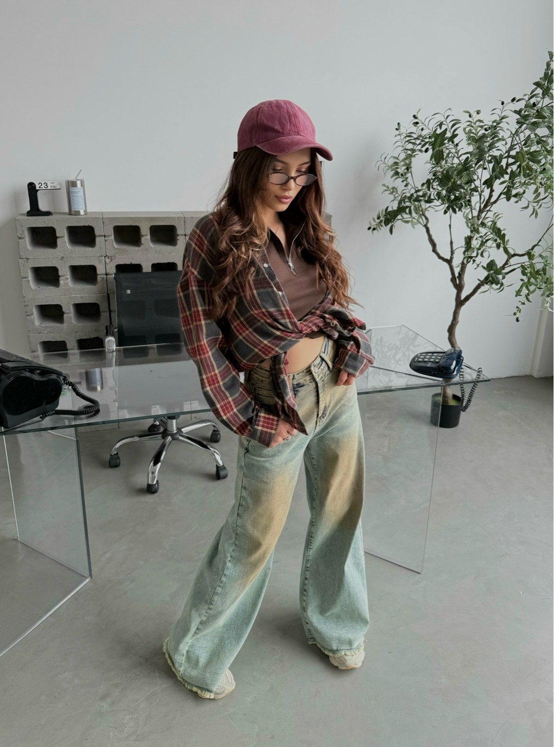 джинсы широкие женские,джинсы широкие,джинсы повседневные,модные джинсы,женские джинсы