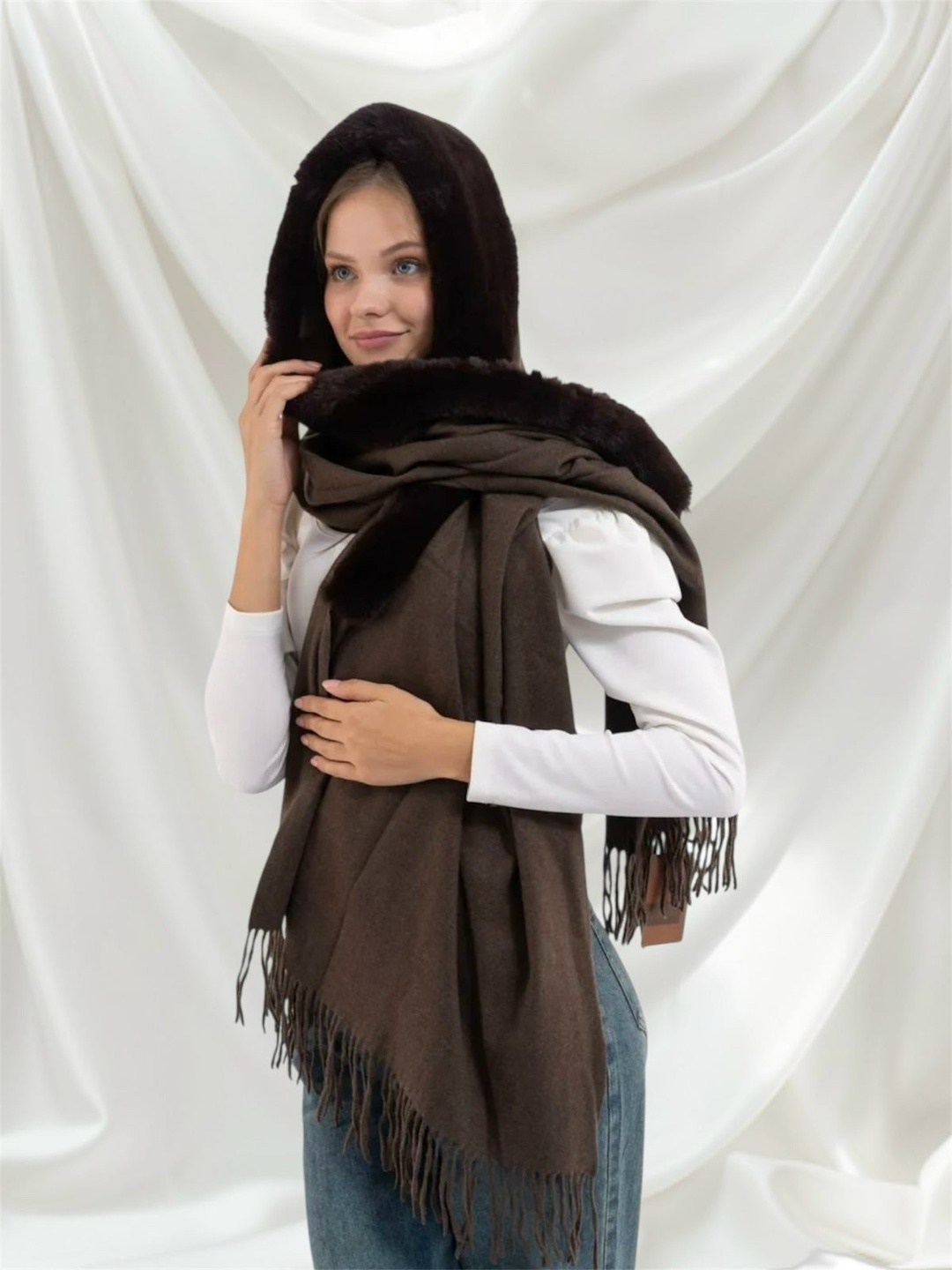 женская накидка,накидки,вязаная накидка,теплая накидка,меховая накидка