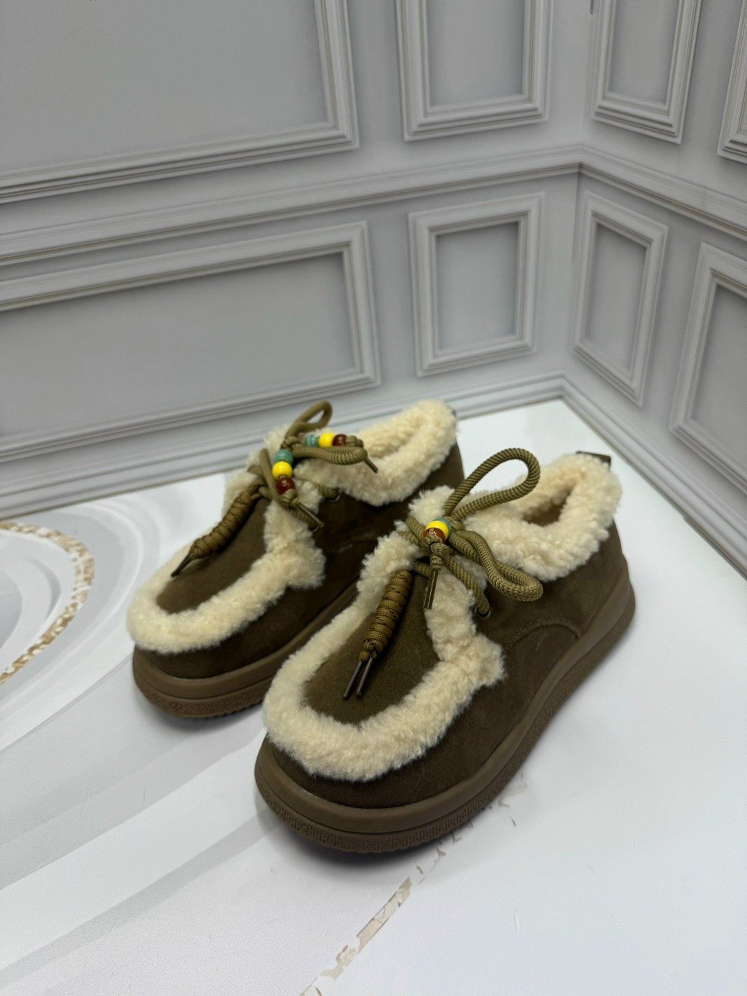 ,зимняя женская ,зимняя ,женские зимние ботинки,женская