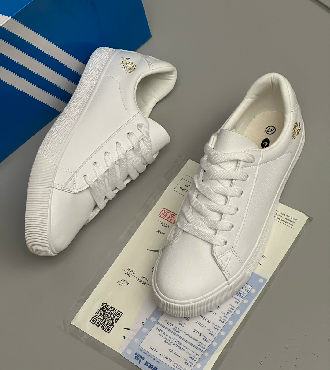 ,кроссовки adidas originals stan smith,женские кроссовки белые,белые кроссовки,кроссовки женскиe