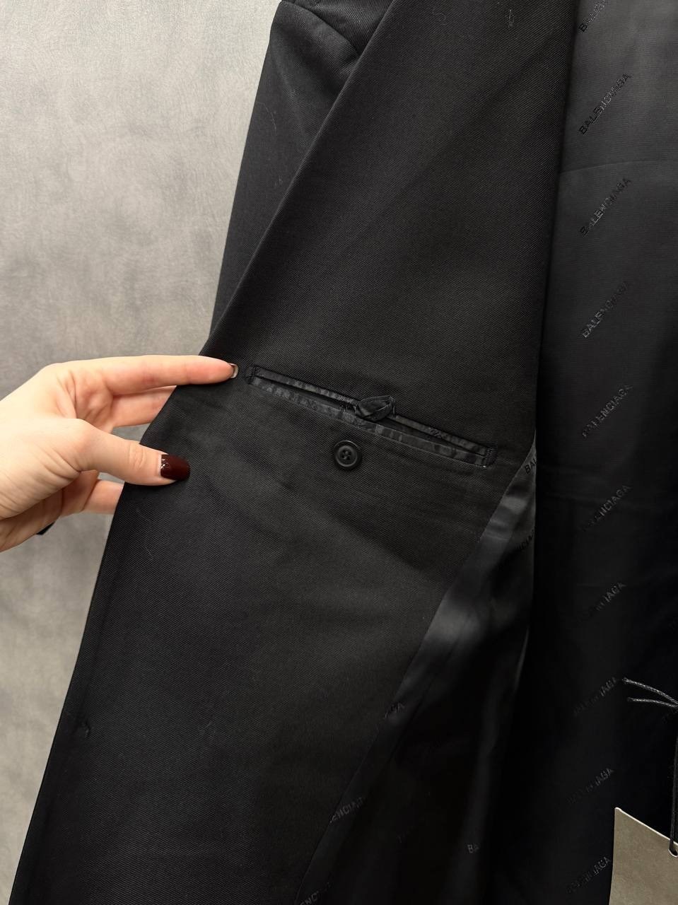 пиджак баленсиага,баленсиага кристобаль,пиджак balenciaga,оверсайз костюм,костюм оверсайз мужской