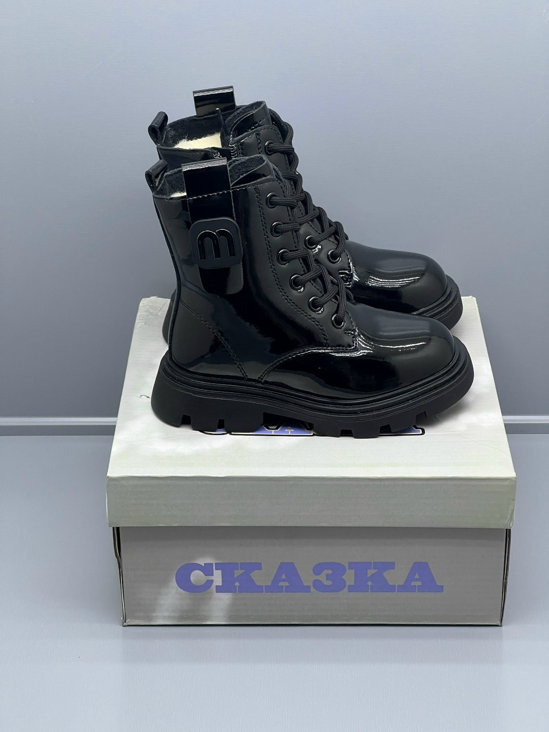 детские ботинки,,ботинки,ботинка для девочек,ботинки лаковые для девочек