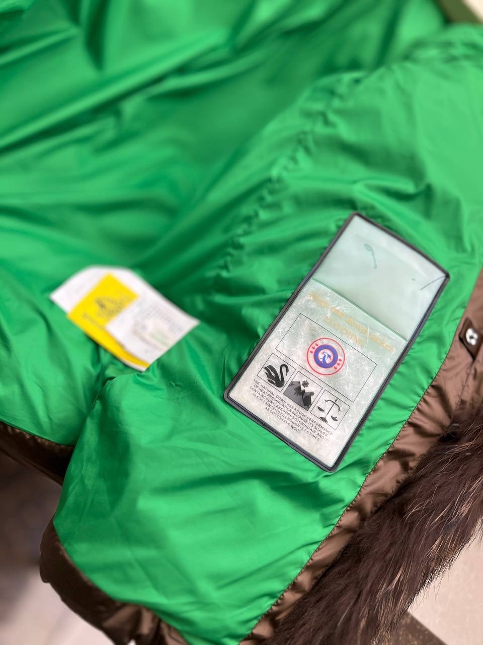 женские пуховики,пуховик с меховым воротником,женский пуховик с меховым воротником,женский пуховик с воротником из натурального меха,пуховики с мехом