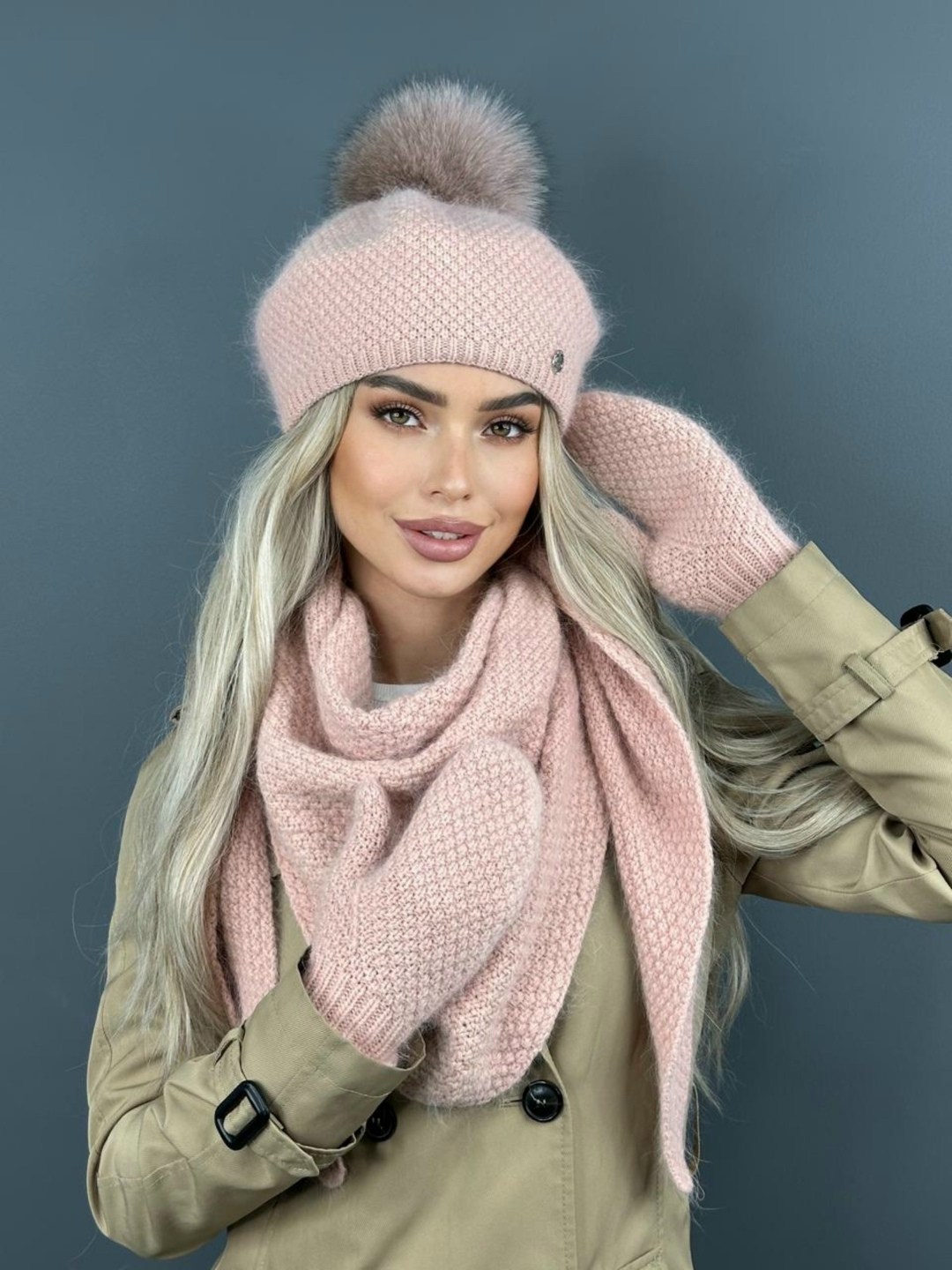 комплект шапки,шапка тыковка из пуха норки,шапка ангора мондиаль,шапка пушистая,варежки ангора