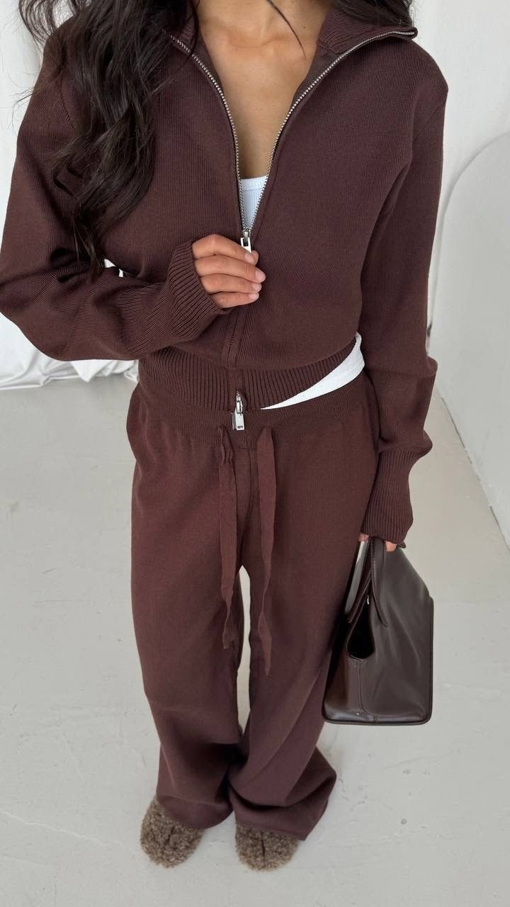 костюмы брючные,трикотажные костюмы,вязаные костюмы,костюм женский серый,костюм с брюками и кофтой