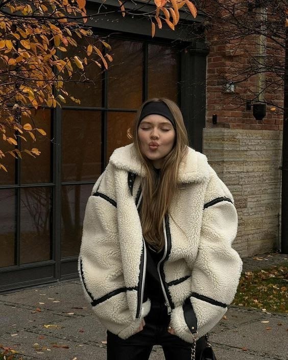 куртка барашек,плюшевая куртка,стильная дубленка,белая куртка,куртка