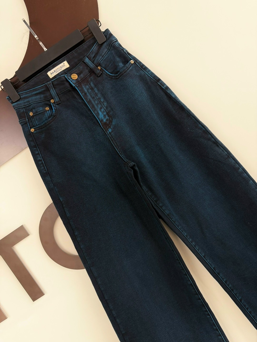 женские джинсы широкие,широкие джинсы,джинсы женские,одежда джинсы,брюки джинсы