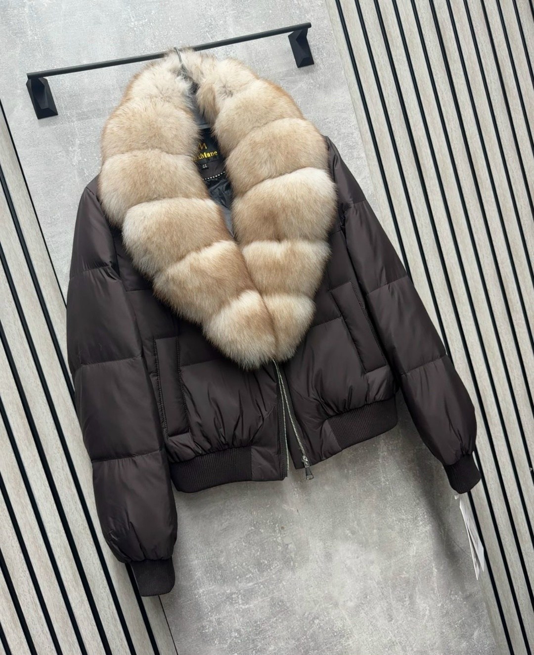 пуховики с мехом,куртка пуховик с натуральным мехом,пуховики с натуральным мехом,зимние куртки,куртка с мехом
