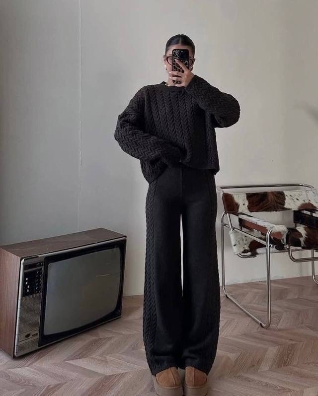 вязаные костюмы,костюм женский вязаный,вязаные брюки,модные свитера,трикотажные костюмы