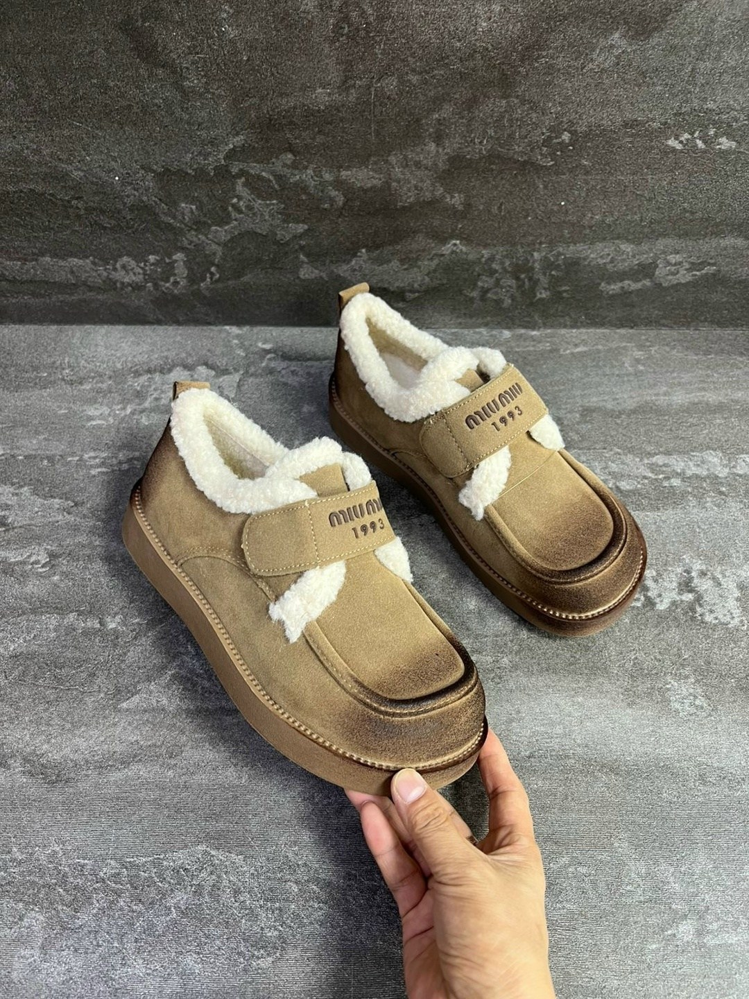 , теплая,женская ,лоферы на меху,зимняя женская