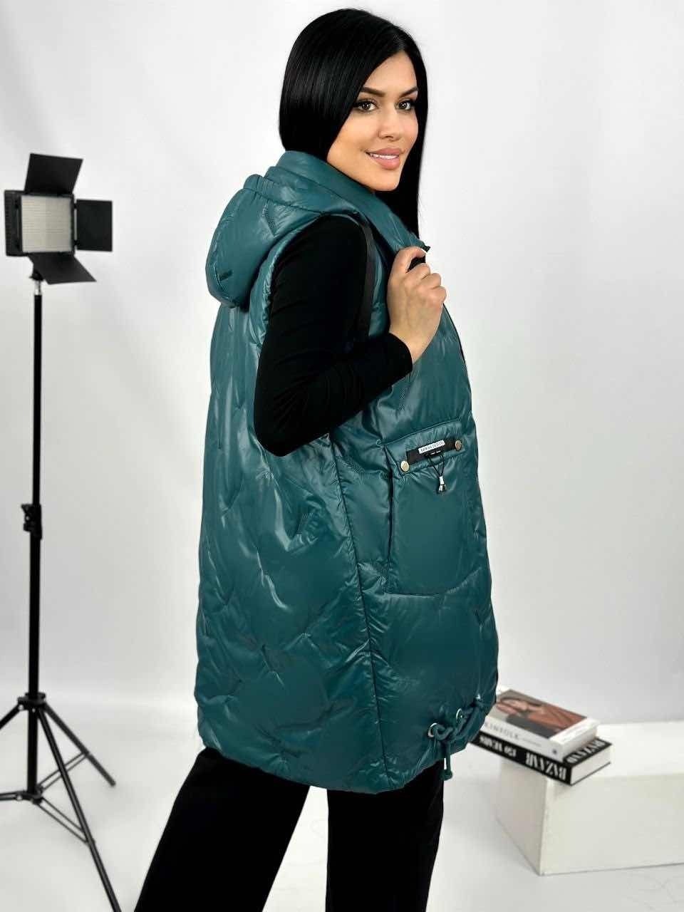 жилетка женская,жилет женский,жилетка с капюшоном длинная,жилет утепленный женский,жилет