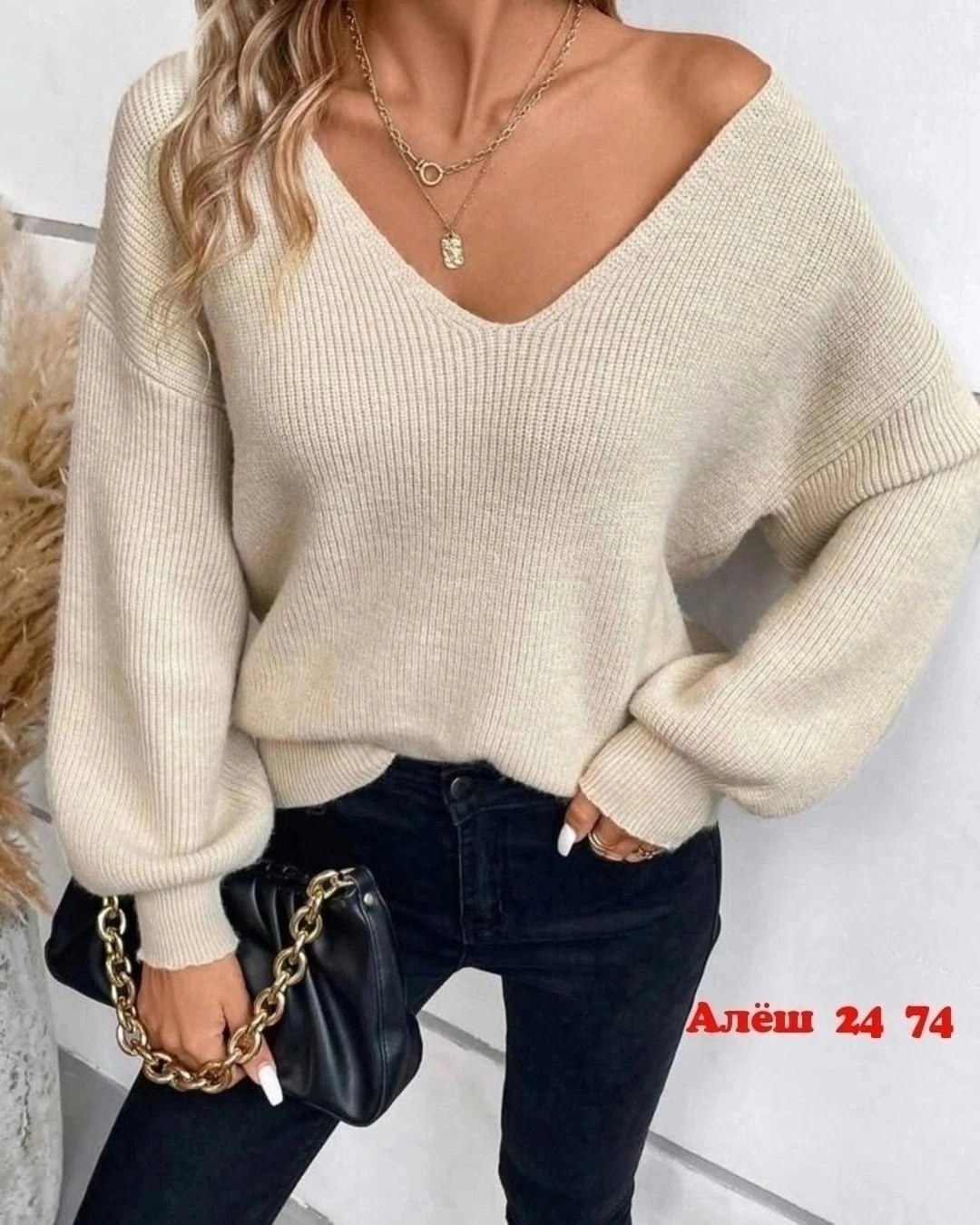 стильная кофта,свитер с открытой спиной,модные свитера,модные женские кофты,вязаные свитера