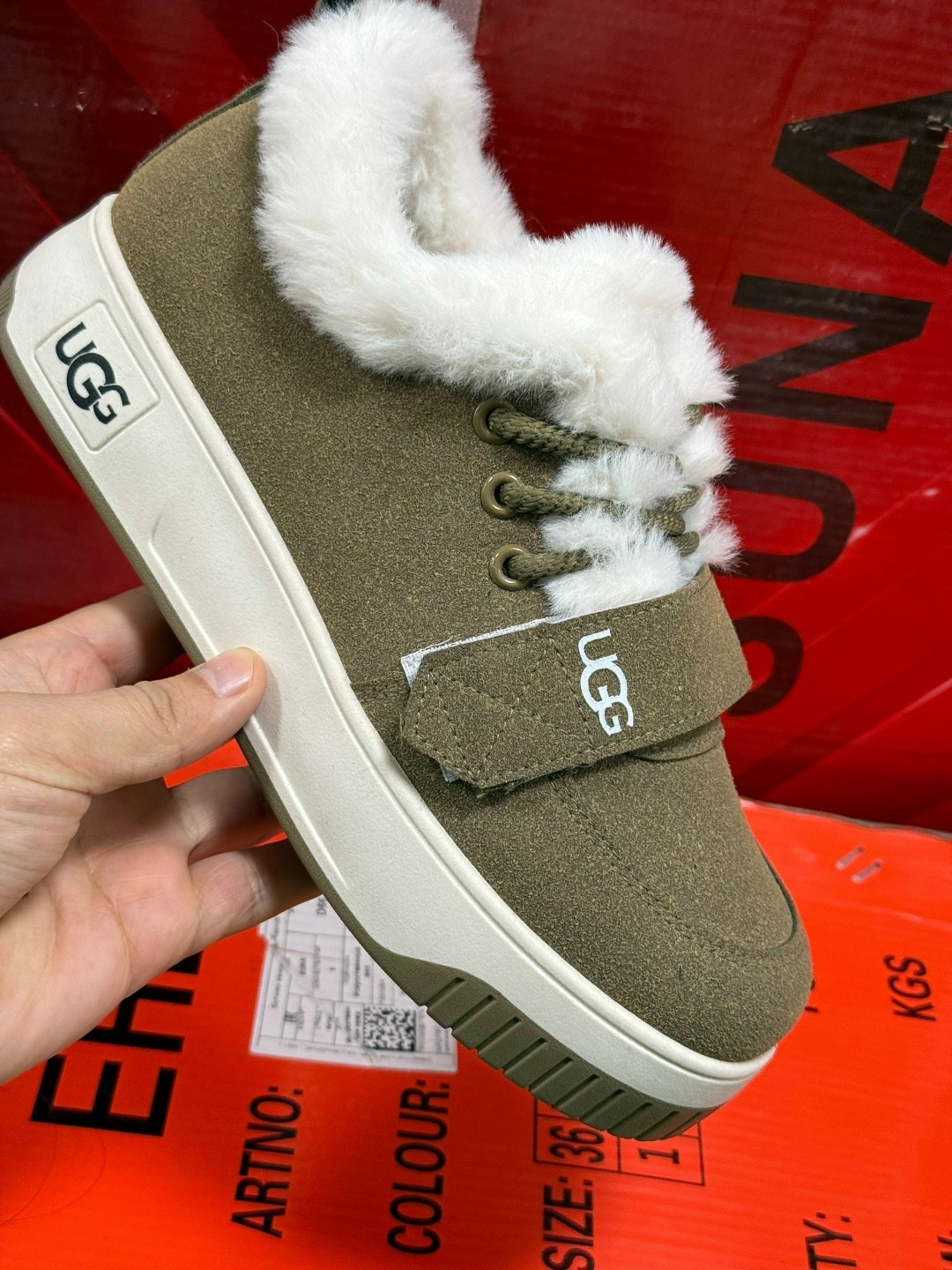 ,кеды ugg женские,кроссовки ugg,зимние кроссовки,кроссовки женскиe