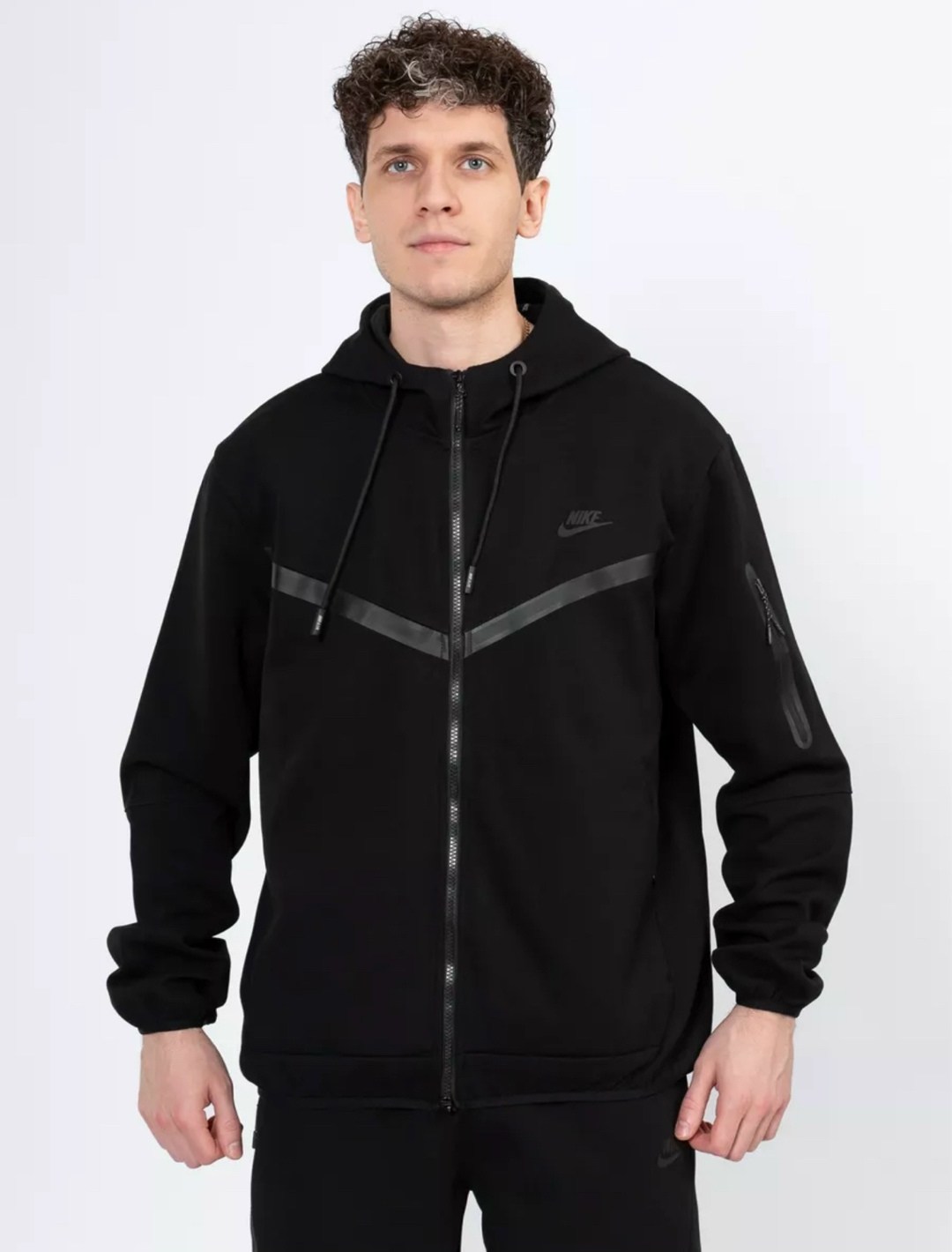 мужские спортивные штаны nike,брюки мужские nike,спортивные брюки nike,fila спортивные штаны черные мужские,зауженные брюки nike sportswear club fleece