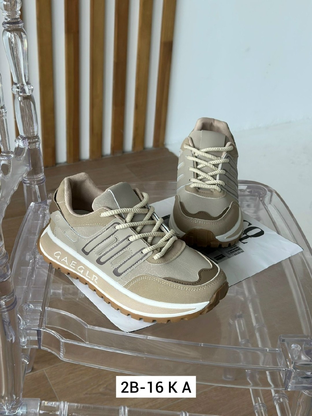 женские кроссовки,повседневные кроссовки,,кроссовки модные,кроссовки весенний