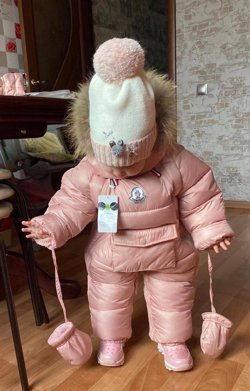 зимний комбинезон монклер,зимний комбинезон moncler,детский комбинезон монклер розовый,комбезы монклер детские зимние,комбинезон moncler детский жемчужно розовый