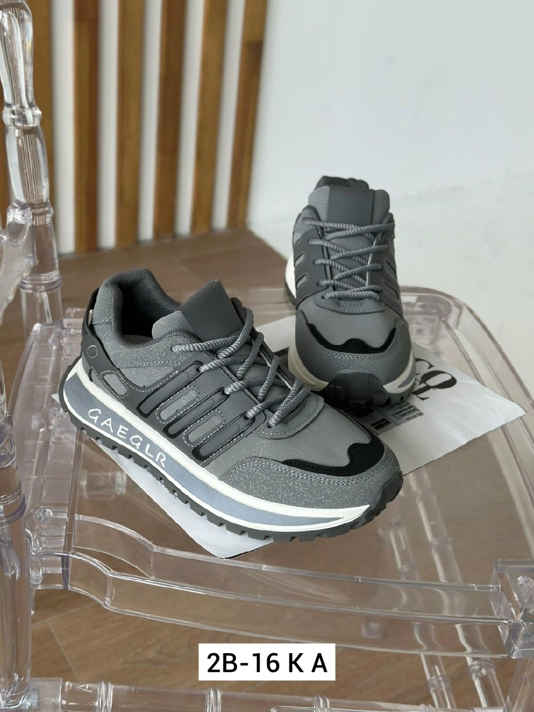 женские кроссовки,повседневные кроссовки,,кроссовки модные,кроссовки весенний