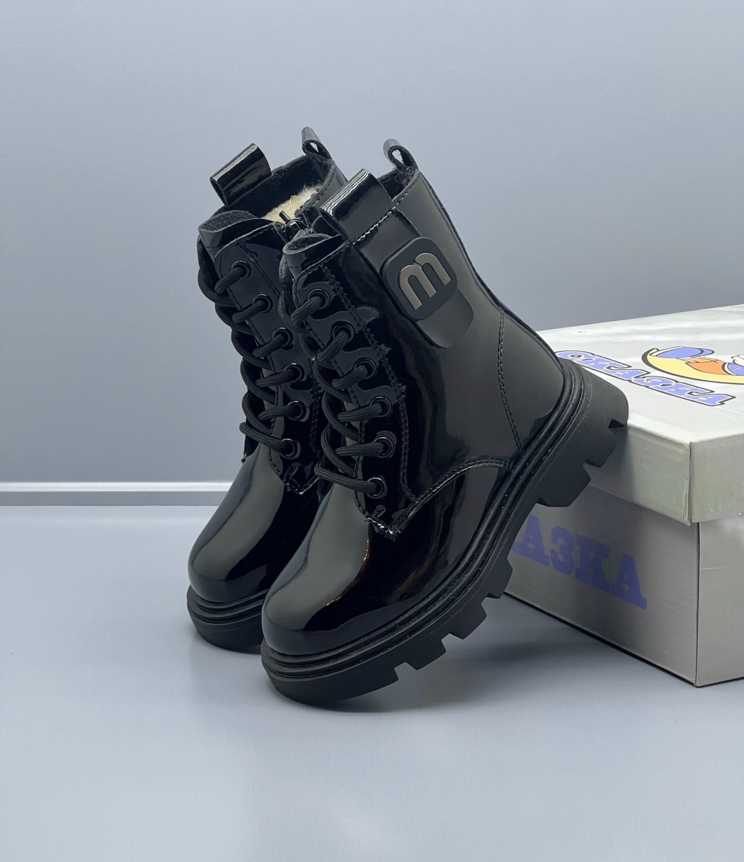 детские ботинки,,ботинки,ботинка для девочек,ботинки лаковые для девочек