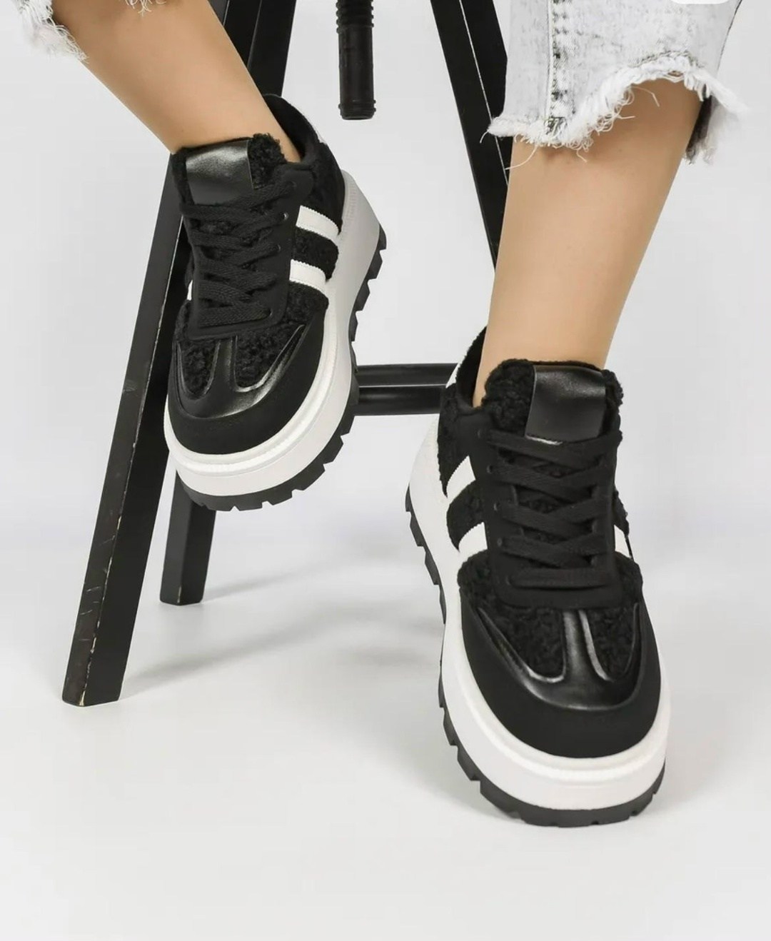 кроссовки женскиe,,кроссовки комбинированные,черные кроссовки,кроссовки замшевые