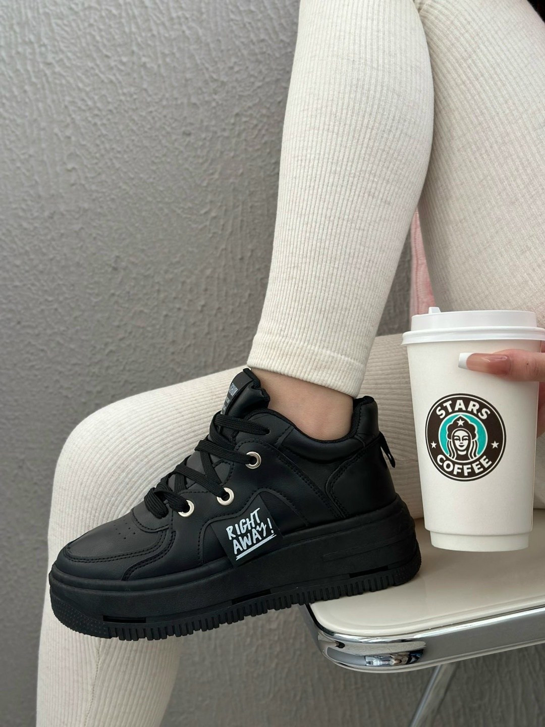 ,кроссовки женскиe, женская,модные кроссовки,кроссовки для женщин