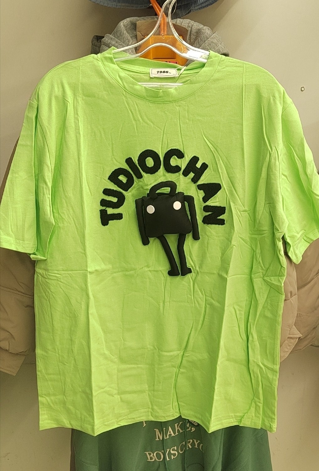 стиль футболка,футболка,футболка с принтом,футболка с рисунком,футболка модная