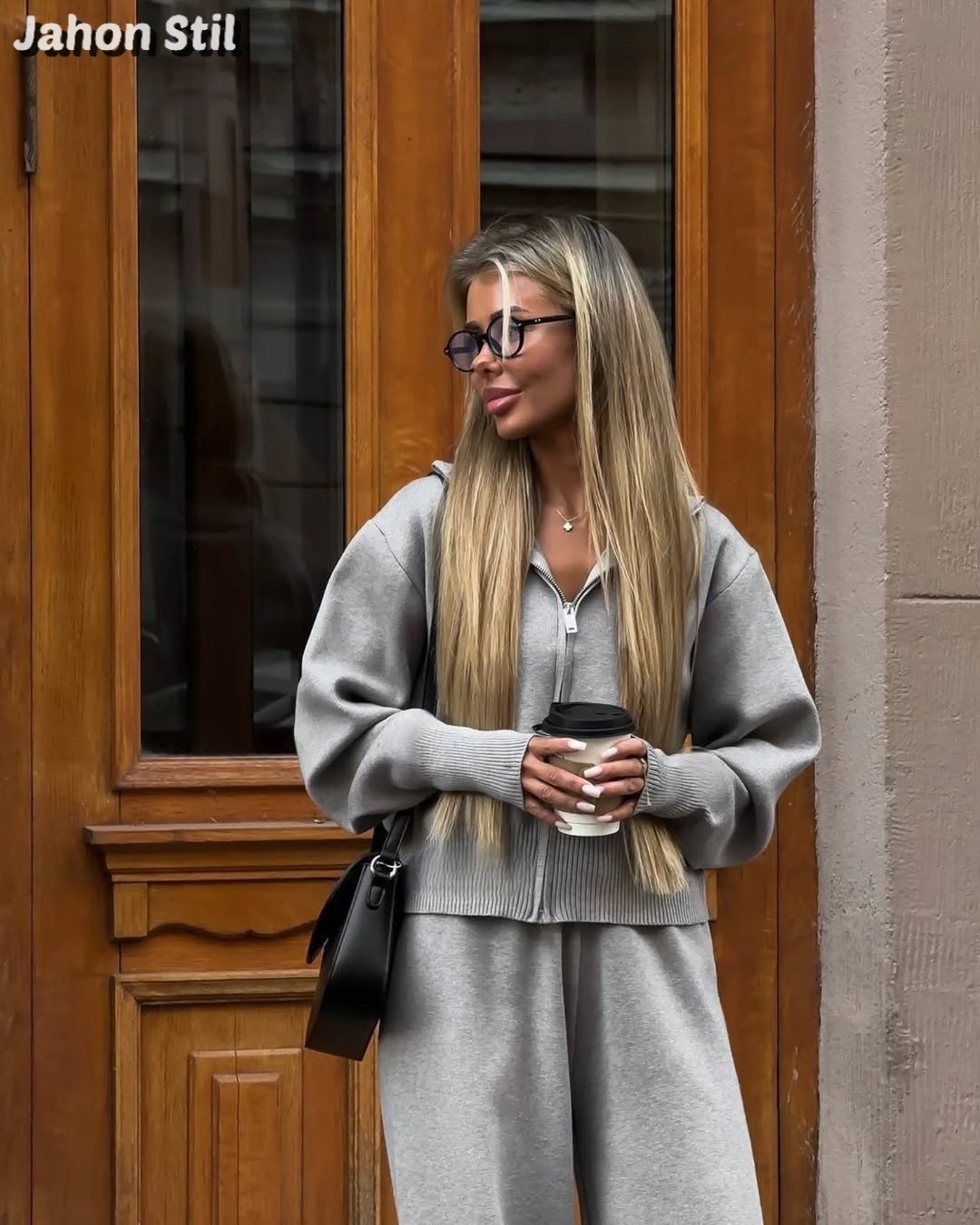 кашемировый костюм женский,костюм двойка кашемир,кашемировый костюм,трикотажные костюмы женские,костюм молочный