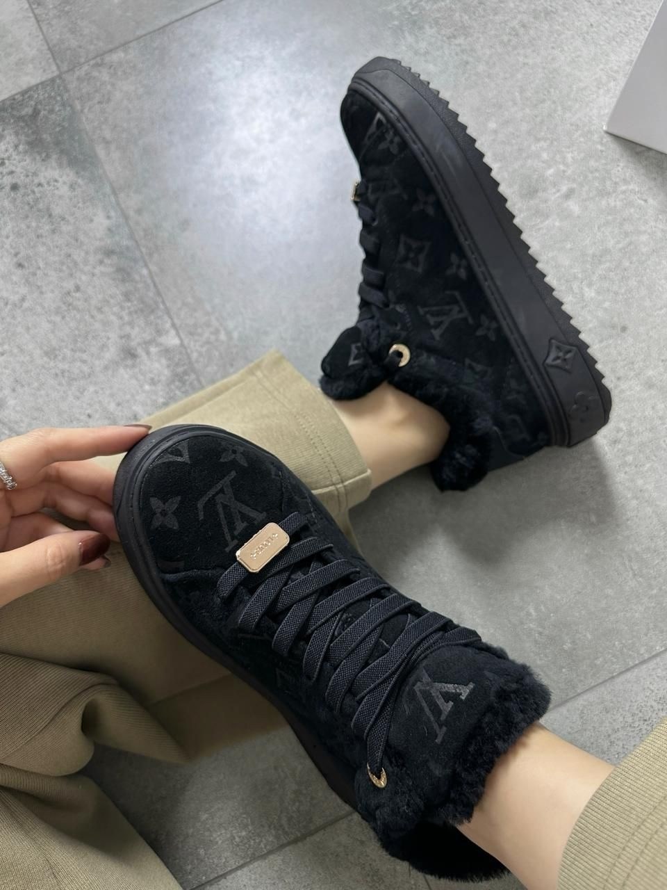 кроссовки женские louis vuitton,луи виттон кроссовки женские зимние,кеды луи виттон женские черные,зимние кроссовки louis vuitton,кроссовки зимние луи виттон