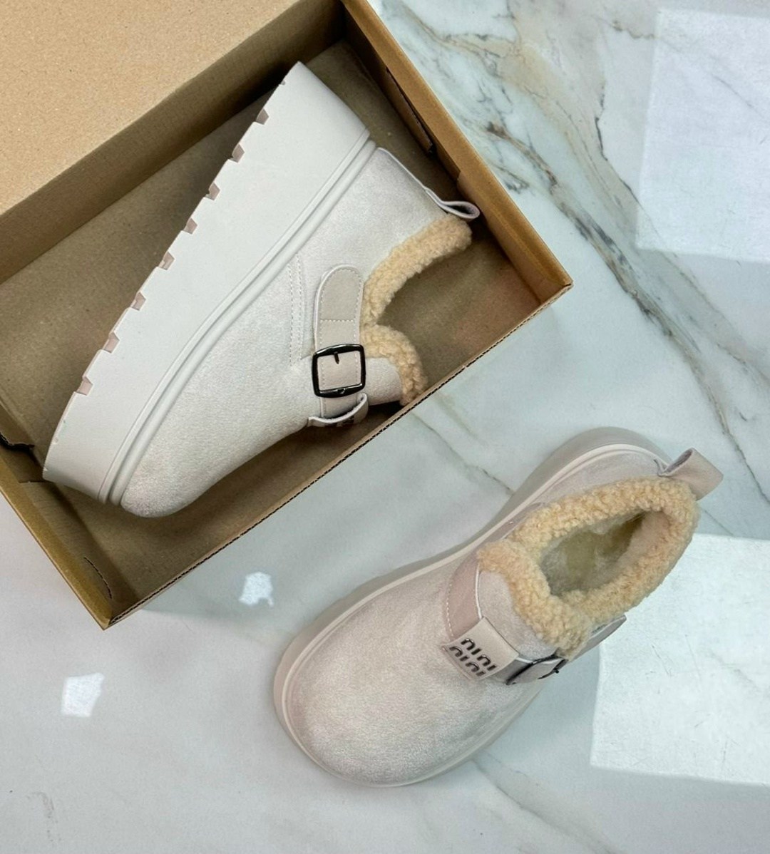 угги женские,,женская ,угги зимние короткие на платформе,зимняя женская