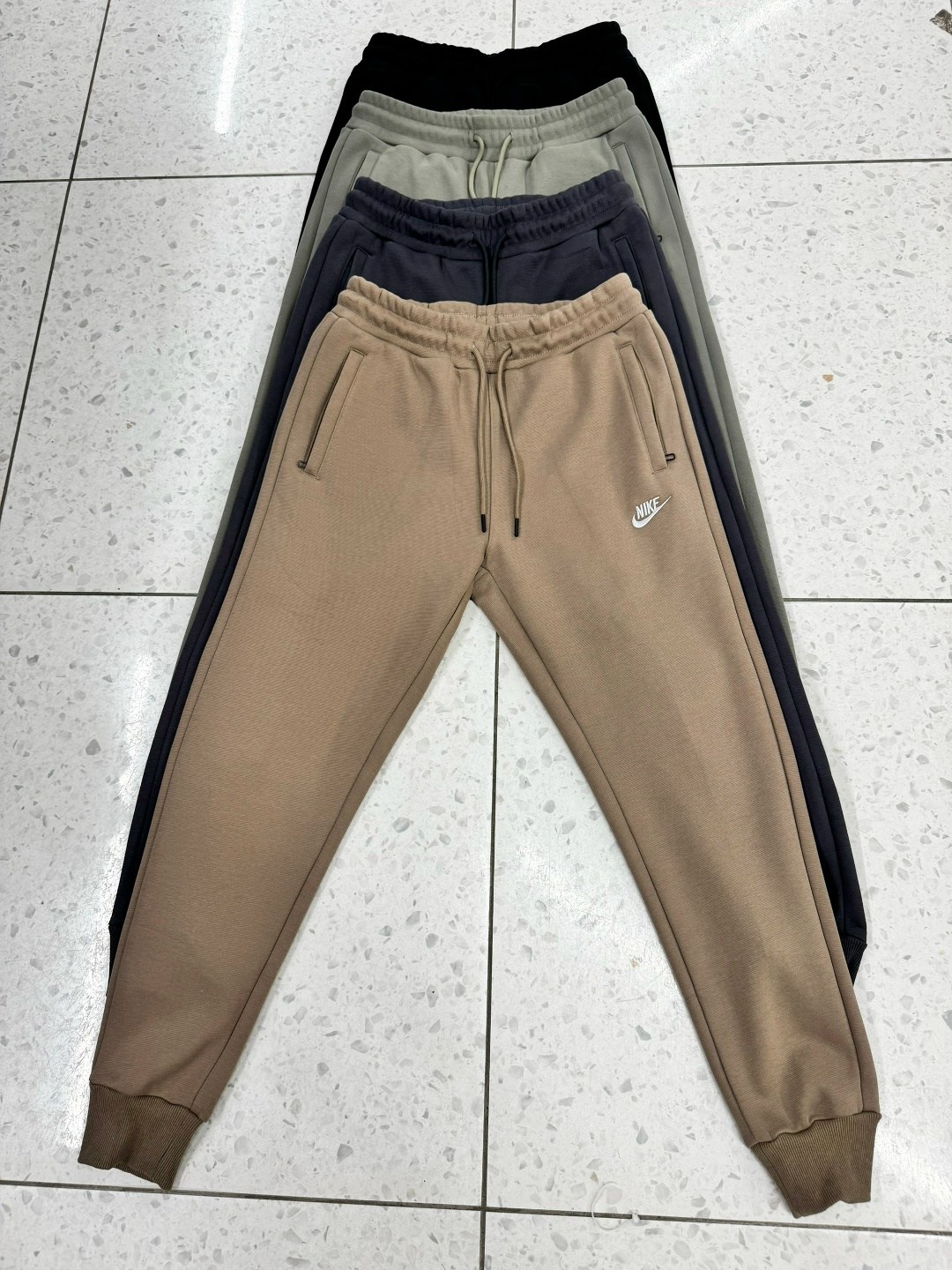 спортивные брюки nike,спортивные брюки,мужские спортивные брюки nike,спортивные штаны,штаны на флисе