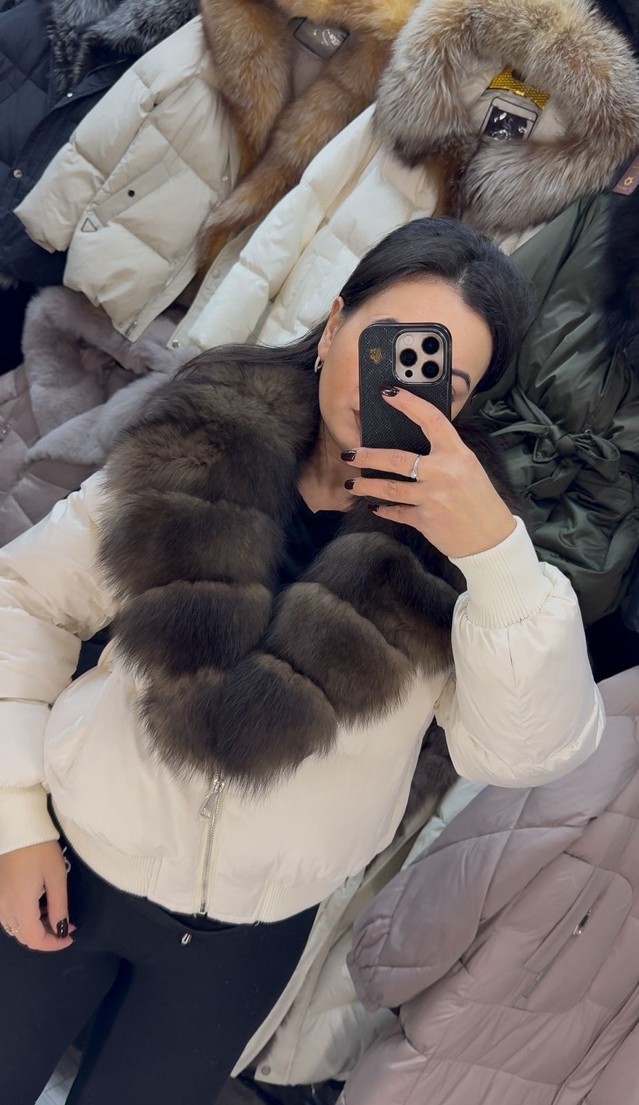 пуховики с мехом,куртка пуховик с натуральным мехом,пуховики с натуральным мехом,зимние куртки,куртка с мехом