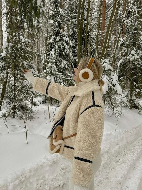 куртка барашек,плюшевая куртка,стильная дубленка,белая куртка,куртка