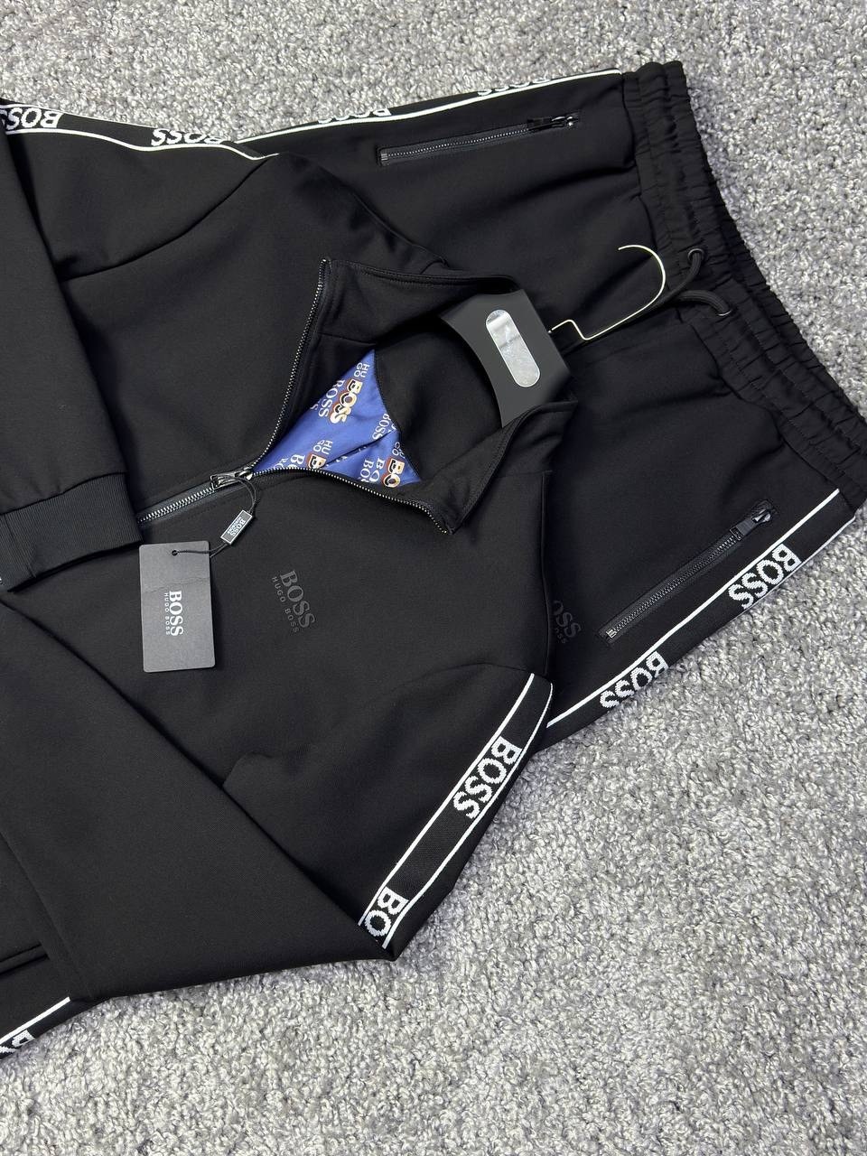 спортивный костюм hugo boss,спортивный костюм boss,костюм спортивный мужской hugo boss,мужские спортивные костюмы,спортивные костюм