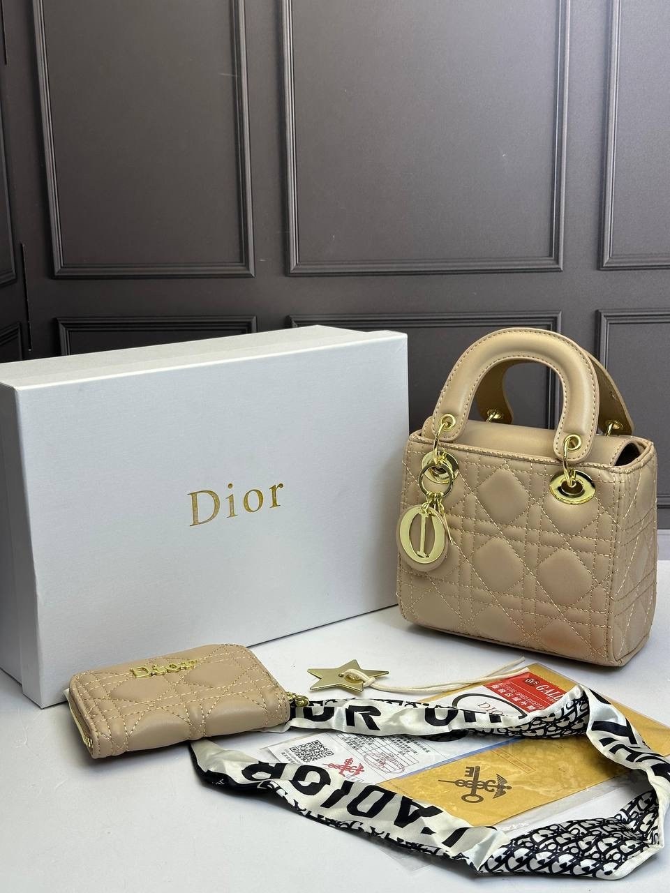 dior сумка,сумка кристиан диор белая кожа,сумка женская dior,сумка в стиле dior,диор сумка