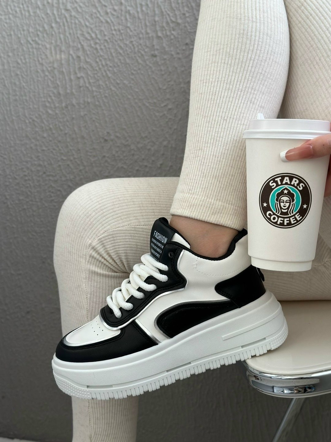 ,кроссовки женскиe, женская,модные кроссовки,кроссовки для женщин