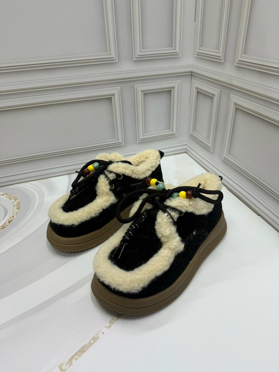 ,зимняя женская ,зимняя ,женские зимние ботинки,женская