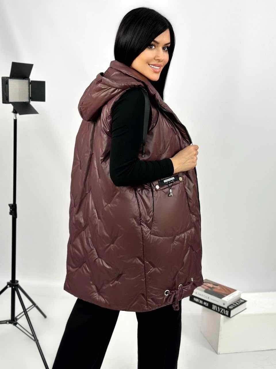 жилетка женская,жилет женский,жилетка с капюшоном длинная,жилет утепленный женский,жилет