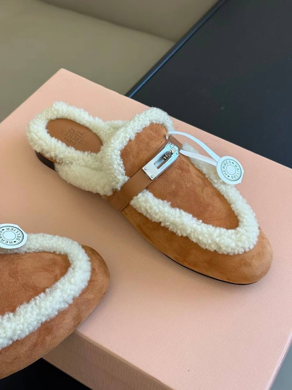 мюли hermes oz,мюли эрмес с мехом,сабо с мехом,меховые тапочки эрмес,мюли с мехом