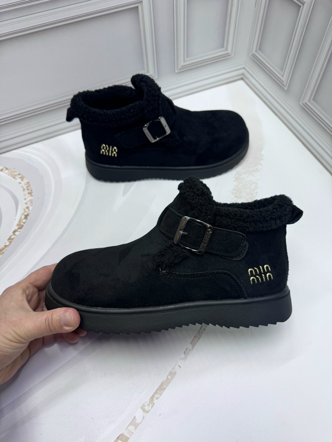 ,угги женские,женская зимняя ,зимняя ,теплая