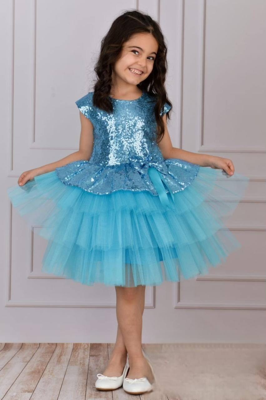 нарядное платье для девочки,голубое платье для девочки,платье для девочек,празднично нарядное платье для девочки,платье праздничное