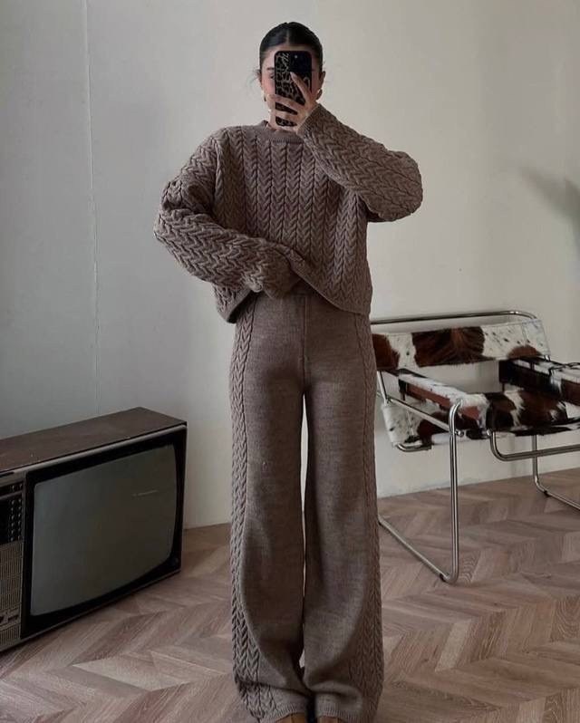 вязаные костюмы,костюм женский вязаный,вязаные брюки,модные свитера,трикотажные костюмы