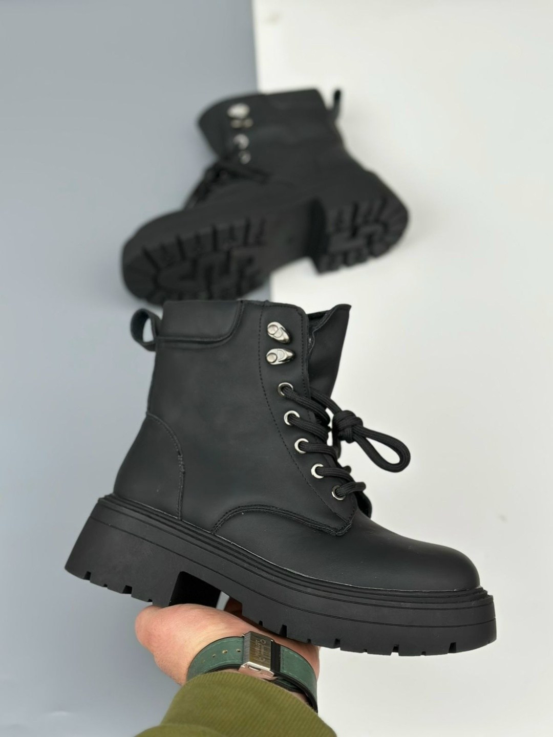 ,женские ботинки,ботинки белые,женская ,стильные ботинки