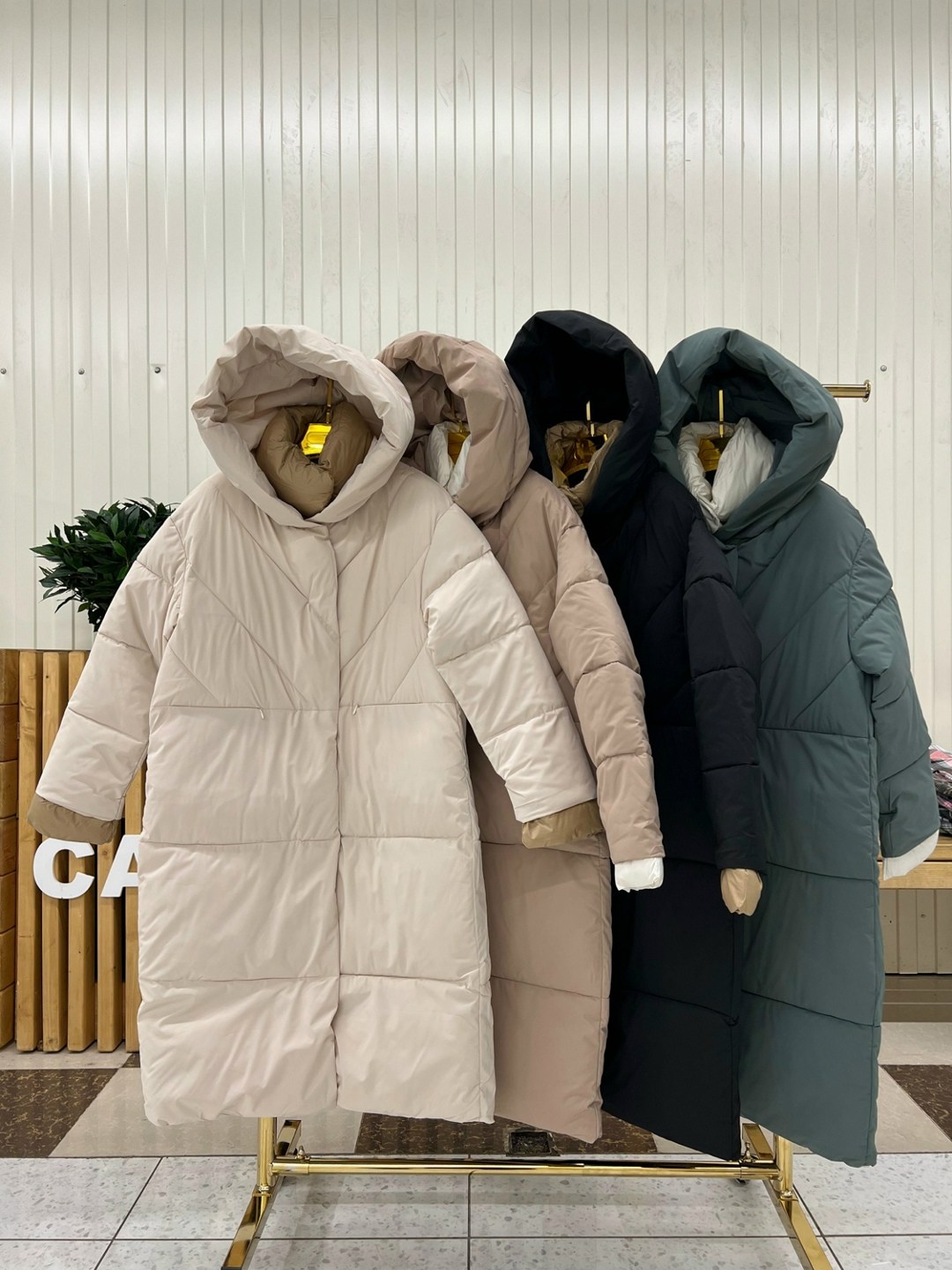 пуховики оверсайз,пальто утепленное,пальто пуховик,бежевый пуховик,пальто на синтепоне