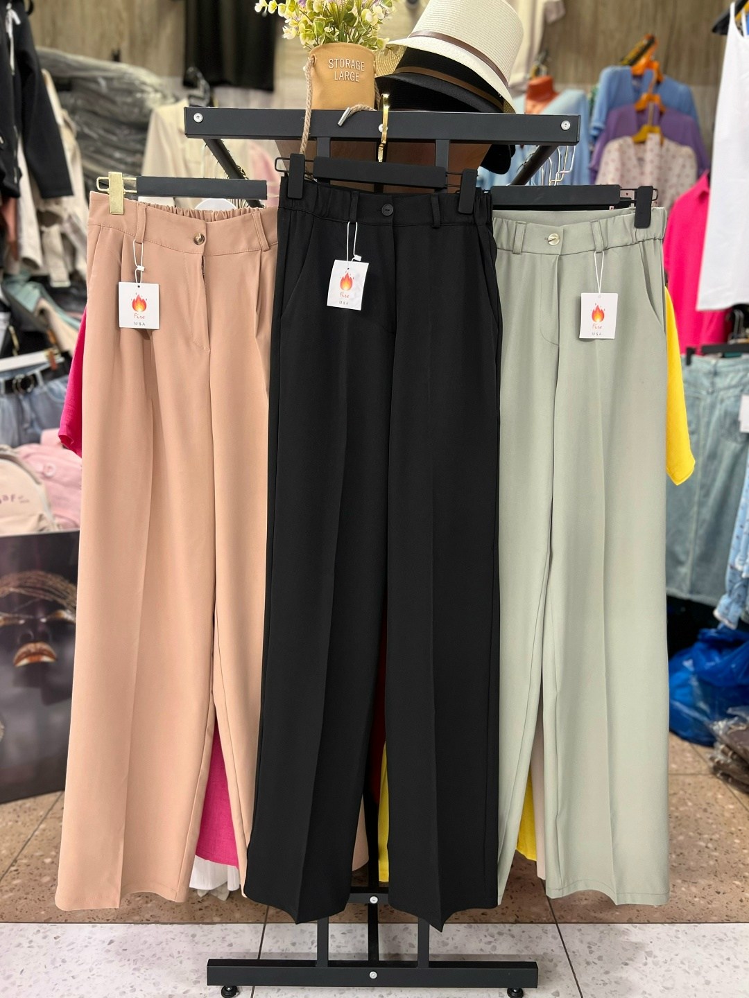 белые брюки,белые брюки палаццо,стильные наряды,образ с брюками палаццо