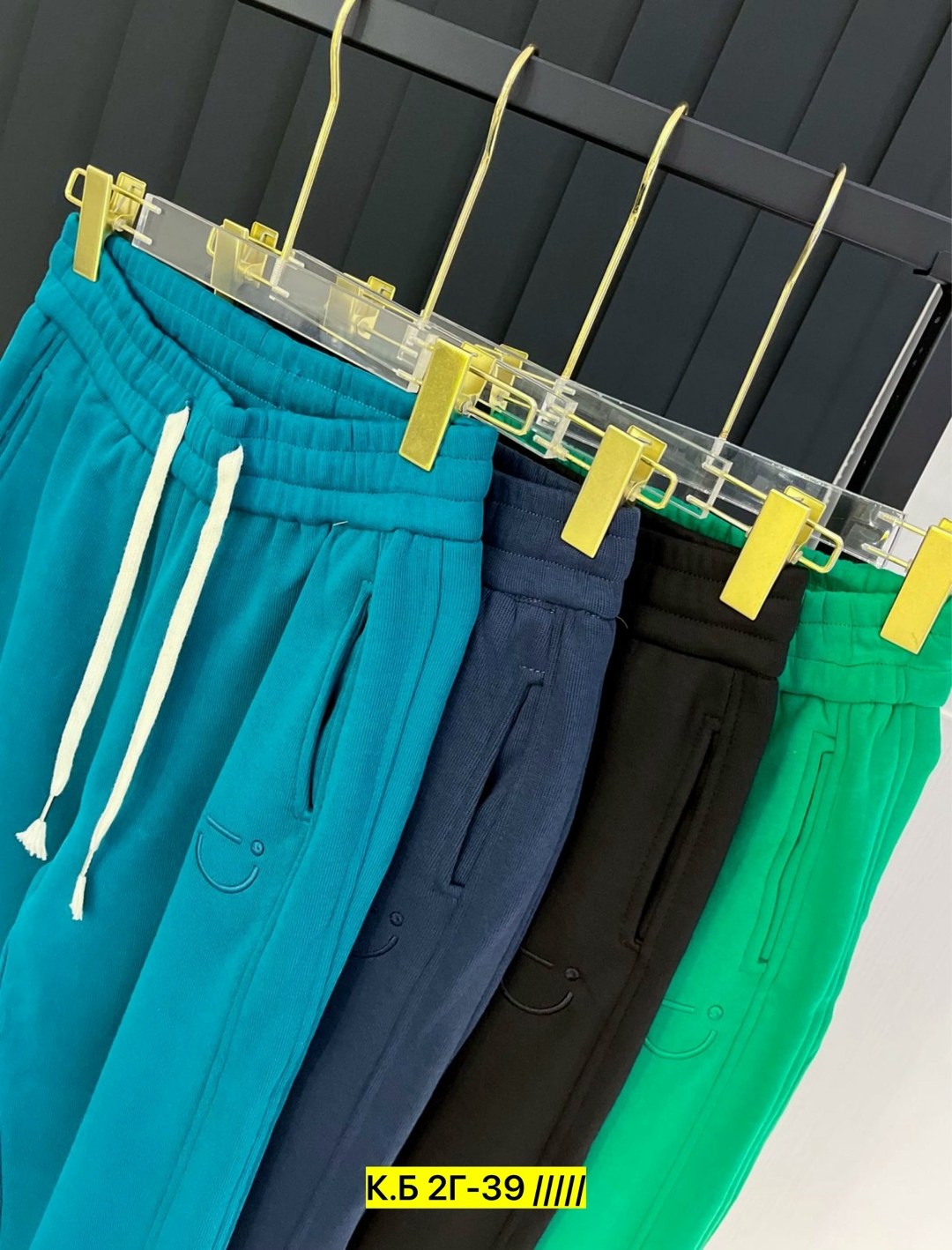 брюки женские спортивные на флисе,брюки спортивные,спортивные брюки джоггеры,штаны модные,спортивные брюки штаны