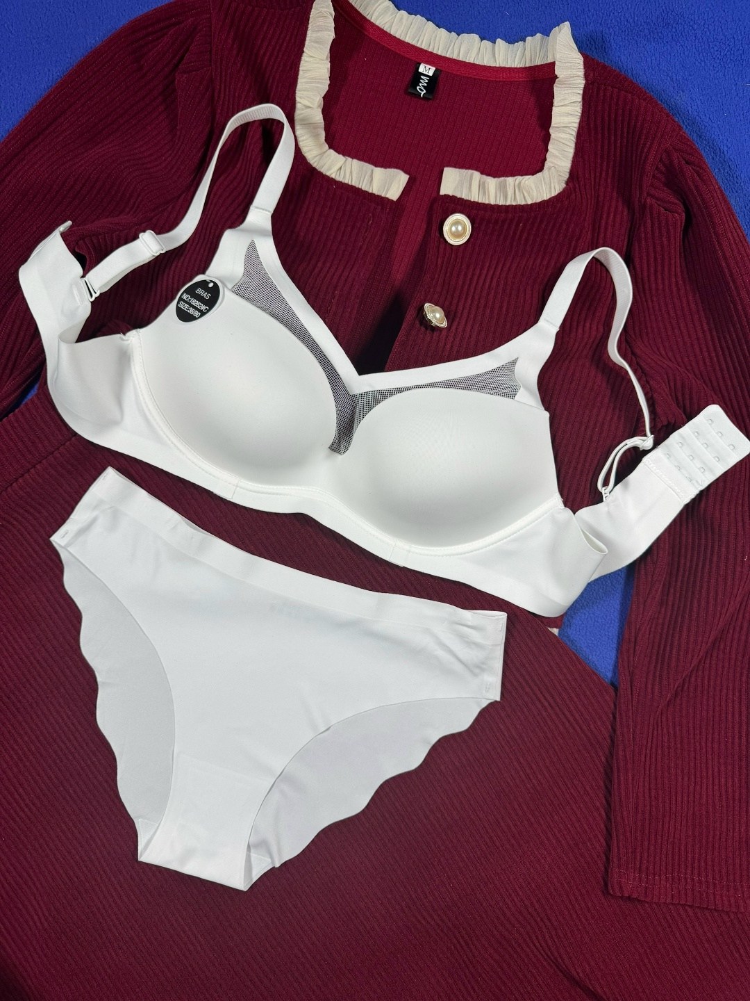 комплект женского нижнего белья,комплект нижнего белья,комплект нижнего белья белый,женская нижнее белье,комплект нижнего белья weiyesi