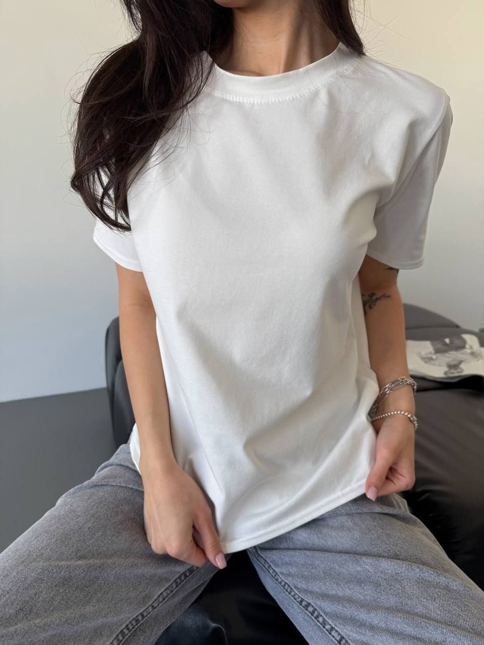 футболка шоколадного цвета женская,футболка женская базовая,женская футболка,коричневая футболка женская,базовая футболка