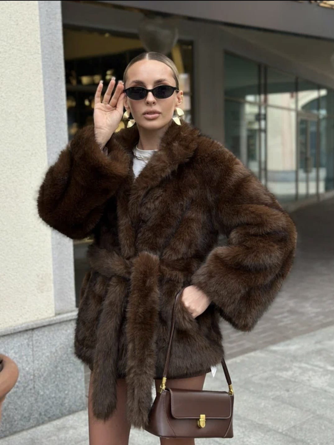 шуба модная,меховое пальто,модное пальто,шубка