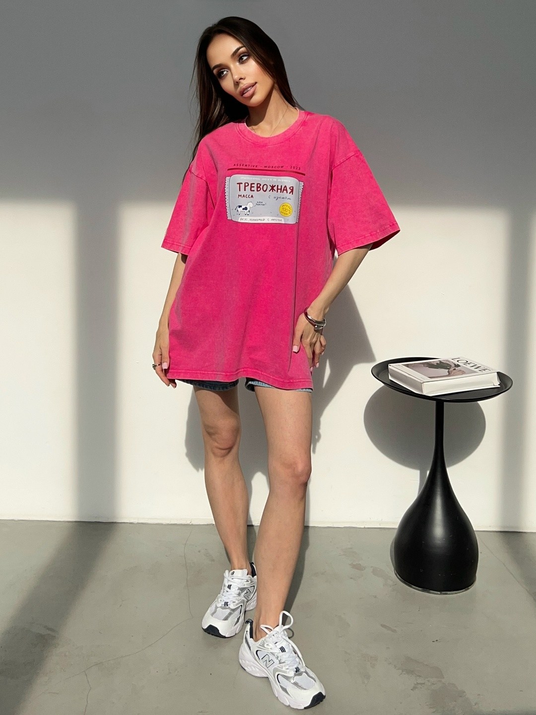 футболка оверсайз с,футболка оверсайз с принтами,женская футболка оверсайз,розовая футболка оверсайз,футболка женская