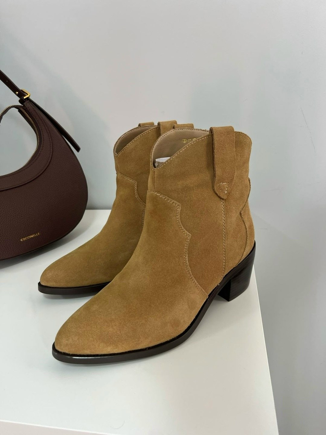 замшевые ботильоны,,бежевые замшевые ботильоны,замшевые ботинки,женские ботильоны из натуральной замши